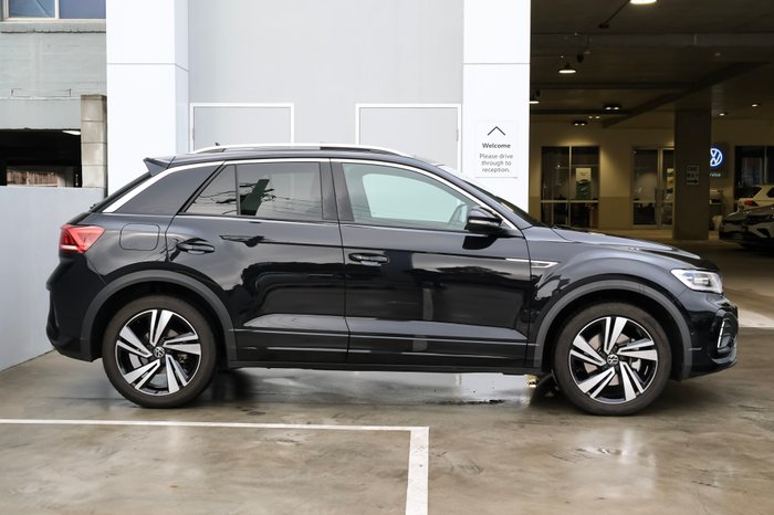 2025 Volkswagen T-Roc 140TSI R-Line