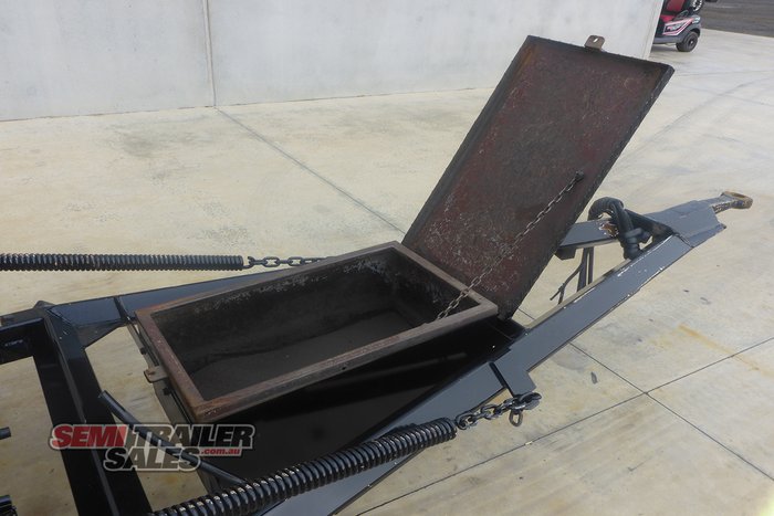 2003 Muscat Flat Top Super Dog Trailer