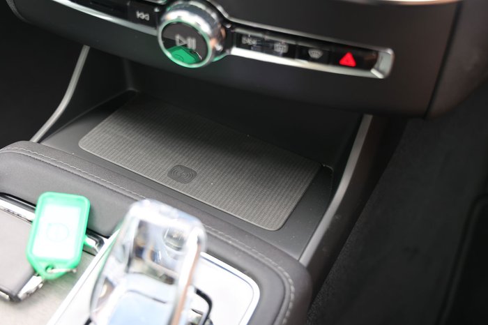 2025 Volvo XC90 Ultra B5 Dark