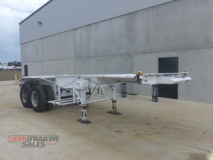 1978 Freighter 20FT Skel