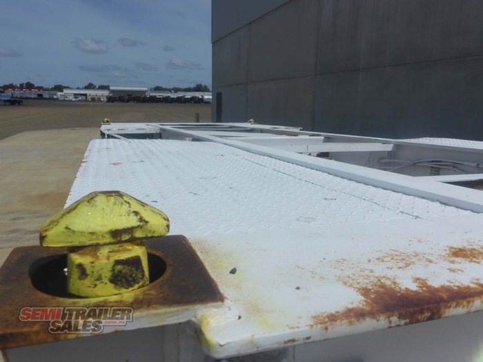 1978 Freighter 20FT Skel