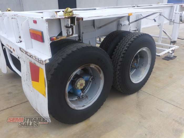 1978 Freighter 20FT Skel