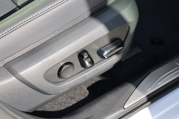 2025 Lexus NX250 NX250 Base 2.5L Petrol Automatic Wagon 2M00110 001