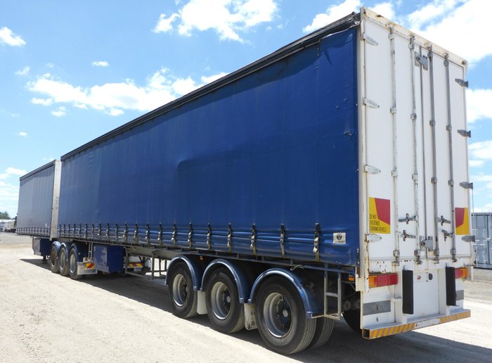 2002 Vawdrey 34 Pallet Curtainsider B Double Set