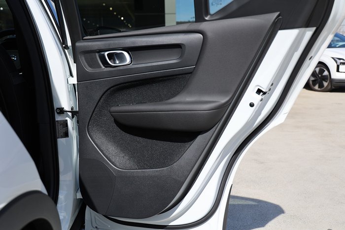 2024 Volvo EX40 Ultra Single Motor Extended Range