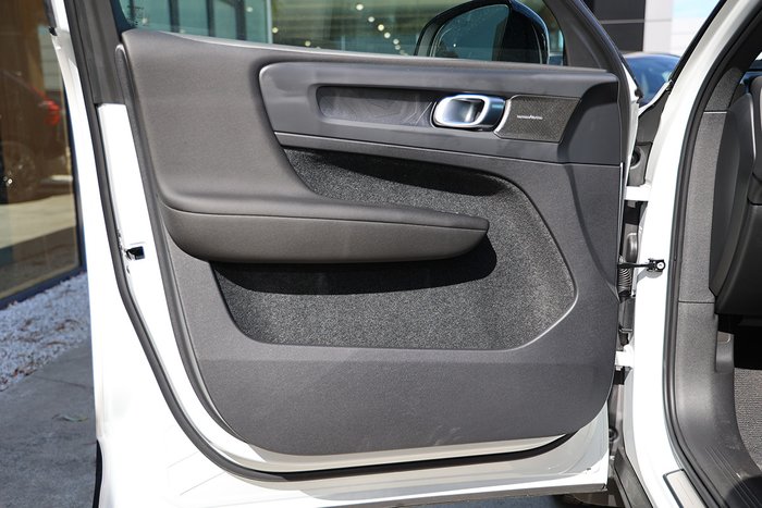 2024 Volvo EX40 Ultra Single Motor Extended Range