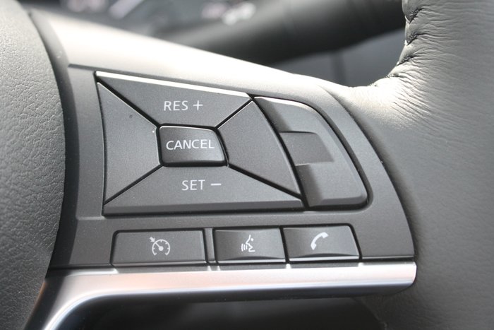 2025 Nissan Navara ST-X