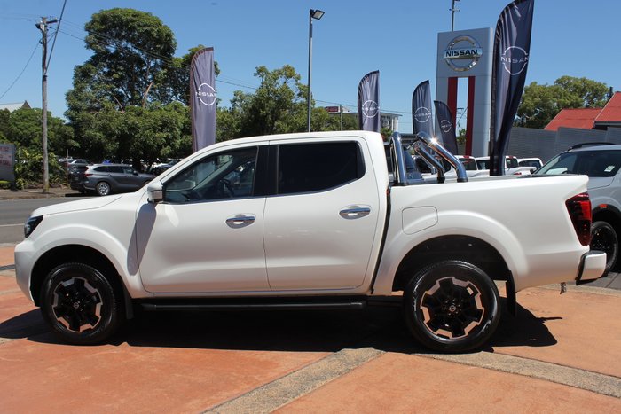 2025 Nissan Navara ST-X