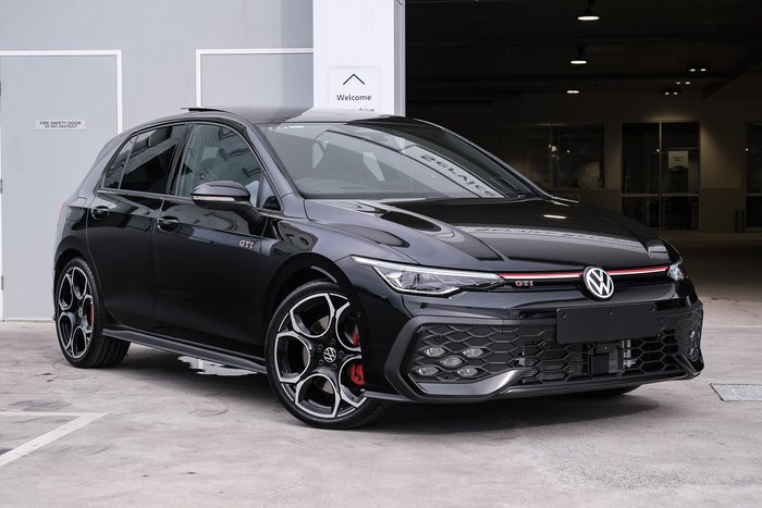 2025 Volkswagen Golf