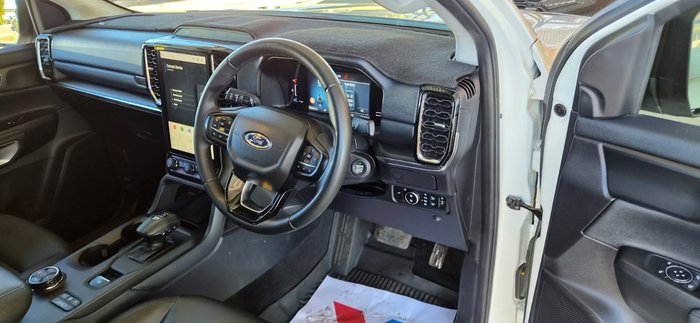 2025 Ford Everest Trend MY25.25 White
