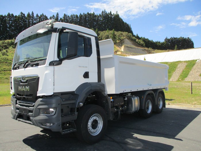 MAN TGS 26.510 6x4 High Clearance Tipper