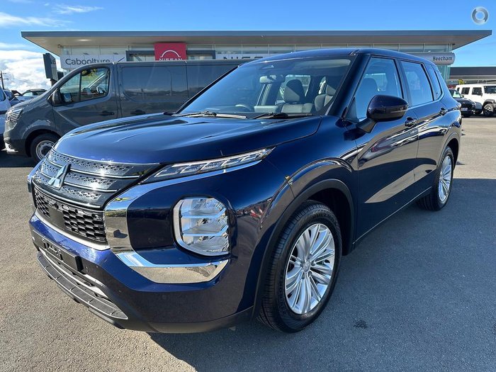 2023 Mitsubishi Outlander ES