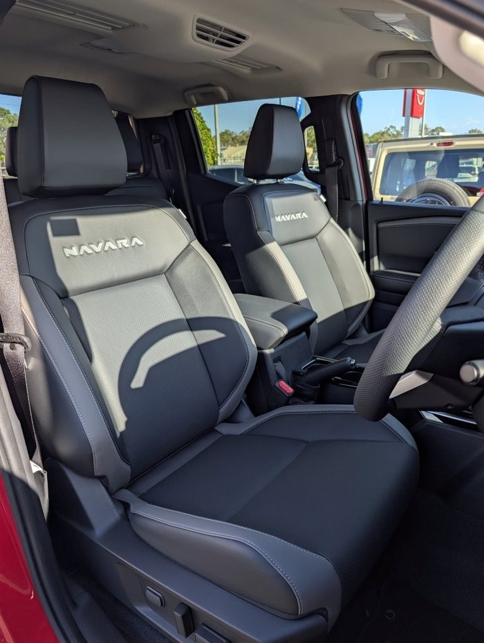 2025 NISSAN NAVARA ST-X