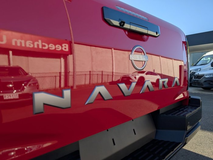 2025 NISSAN NAVARA ST-X