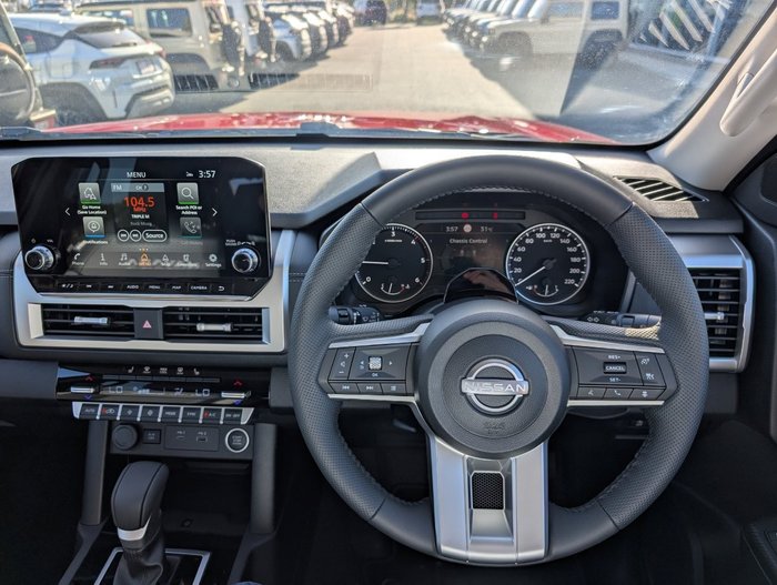 2025 NISSAN NAVARA ST-X