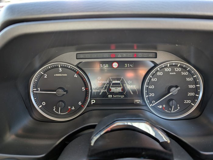 2025 NISSAN NAVARA ST-X