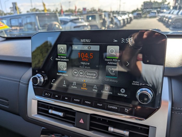 2025 NISSAN NAVARA ST-X