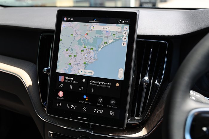 2025 Volvo XC60 Plus B5 Bright