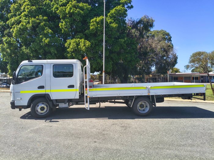 2025 Fuso Canter 815
