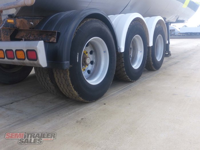2001 Byford Stainless Steel Tanker