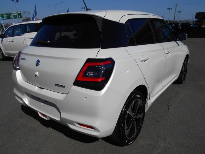 2025 SUZUKI SWIFT HYBRID GLX