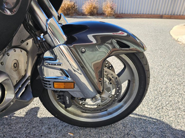 2010 Honda  GL1800A Black