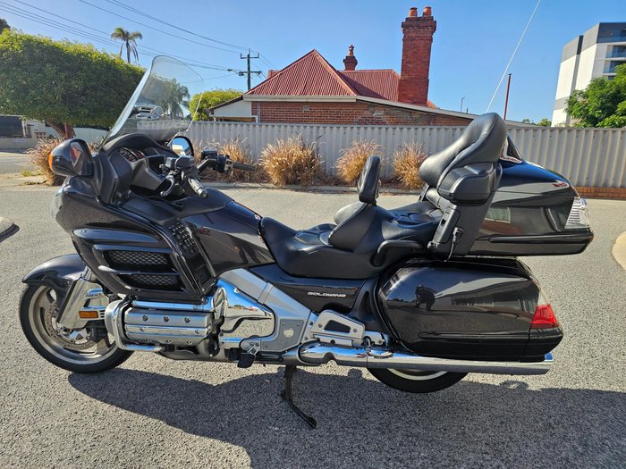 2010 Honda  GL1800A Black