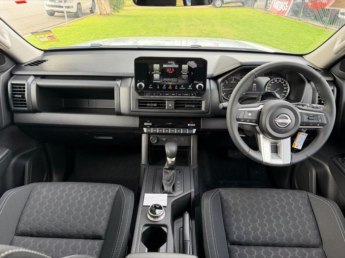 2026 NISSAN NAVARA