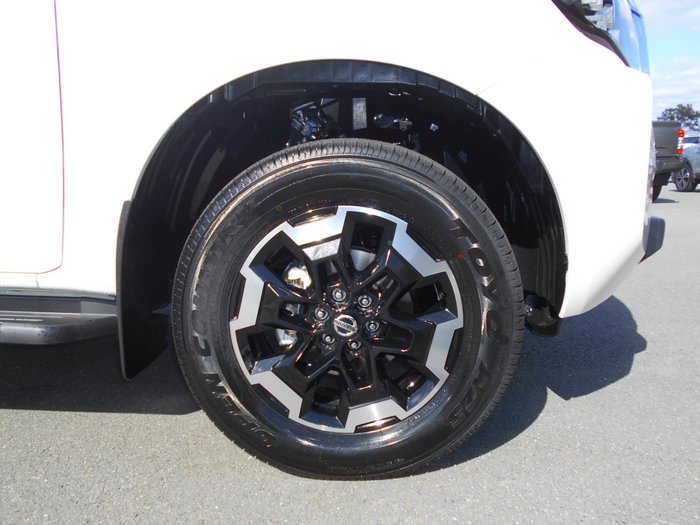 2025 Nissan Navara ST-X