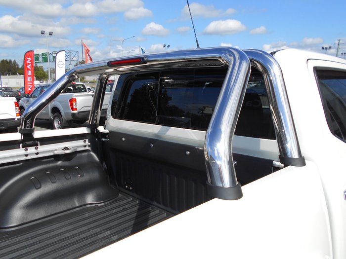 2025 Nissan Navara ST-X