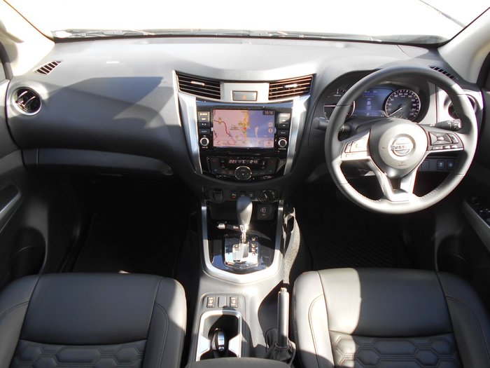 2025 Nissan Navara ST-X