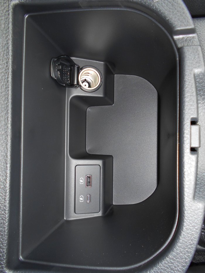 2025 Nissan Navara ST-X