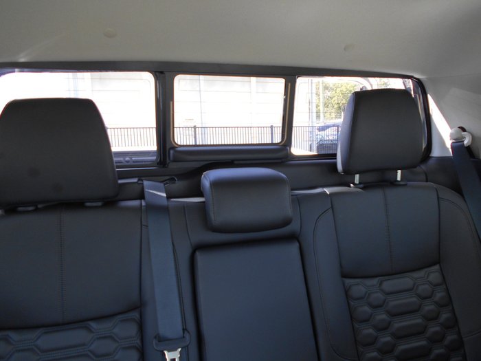 2025 Nissan Navara ST-X