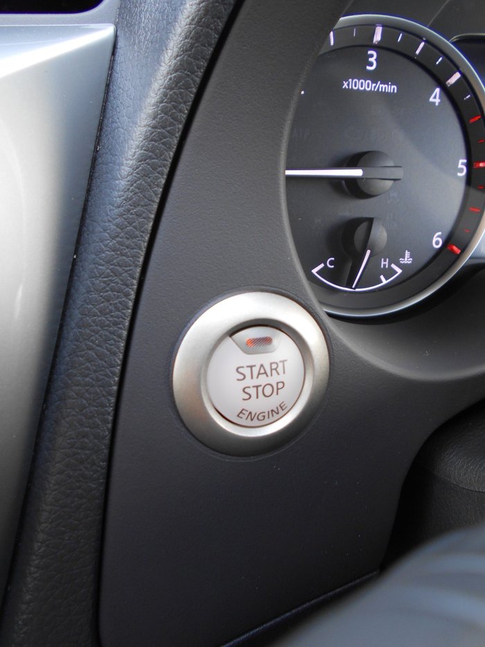 2025 Nissan Navara ST-X