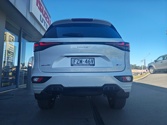 2026 ISUZU MU-X XT