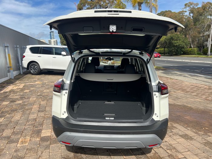 2025 Nissan X-TRAIL ST-L 2WD