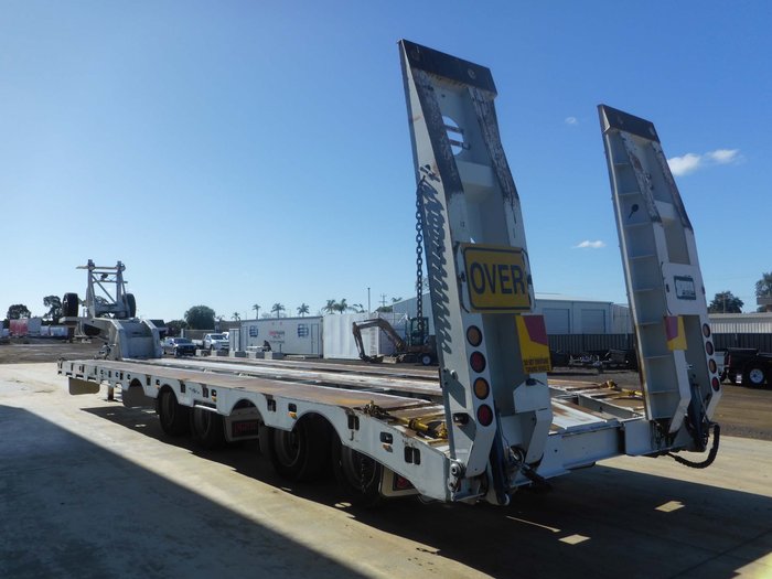 2009 J Smith  Sons Quad Axle Deck Widener