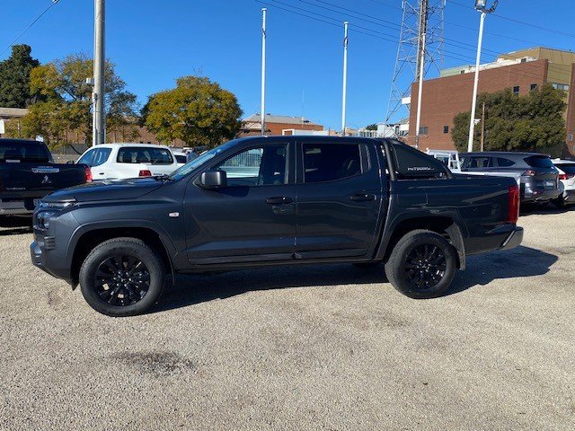 2024 MITSUBISHI Triton GLX-R