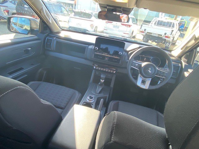 2024 MITSUBISHI Triton GLX-R