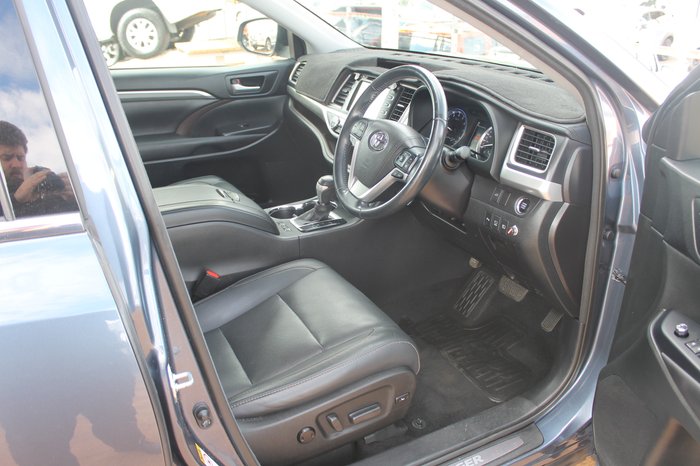 2017 Toyota Kluger Grande