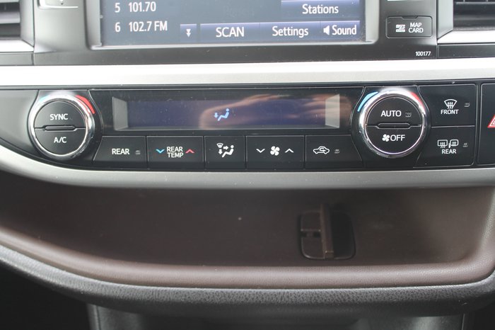 2017 Toyota Kluger Grande