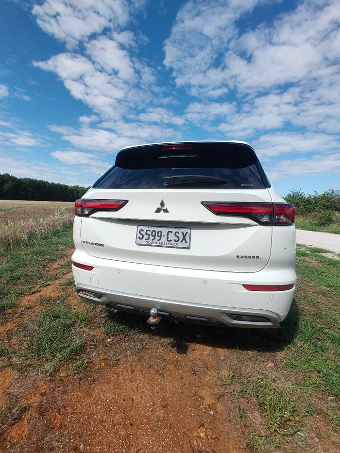 2022 Mitsubishi Outlander Exceed