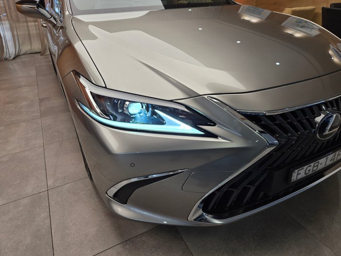 2023 Lexus ES ES250 Luxury