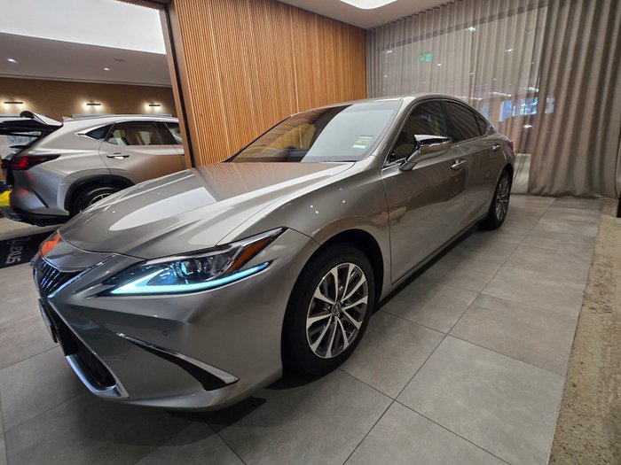 2023 Lexus ES ES250 Luxury