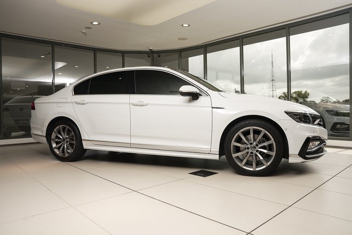 2022 Volkswagen Passat 162TSI Elegance