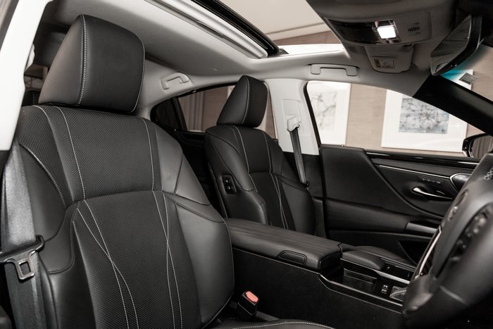 2020 Lexus ES300h Sports Luxury 2.5L Hybrid Auto CVT Sedan