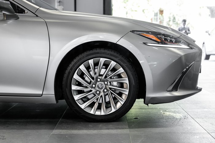 2020 Lexus ES300h Sports Luxury 2.5L Hybrid Auto CVT Sedan
