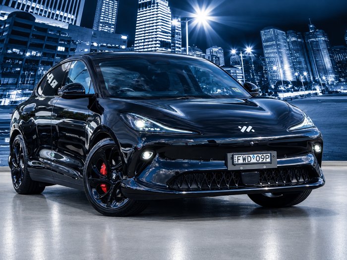 2025 MG IM6