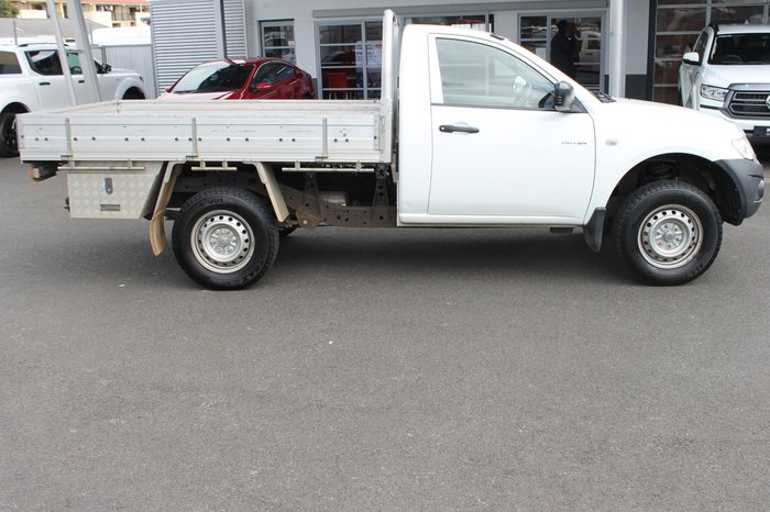 2014 Mitsubishi Triton GL
