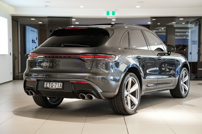 2022 Porsche Macan S